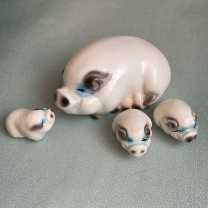 Vintage 1960s Mama Pig with Piglets